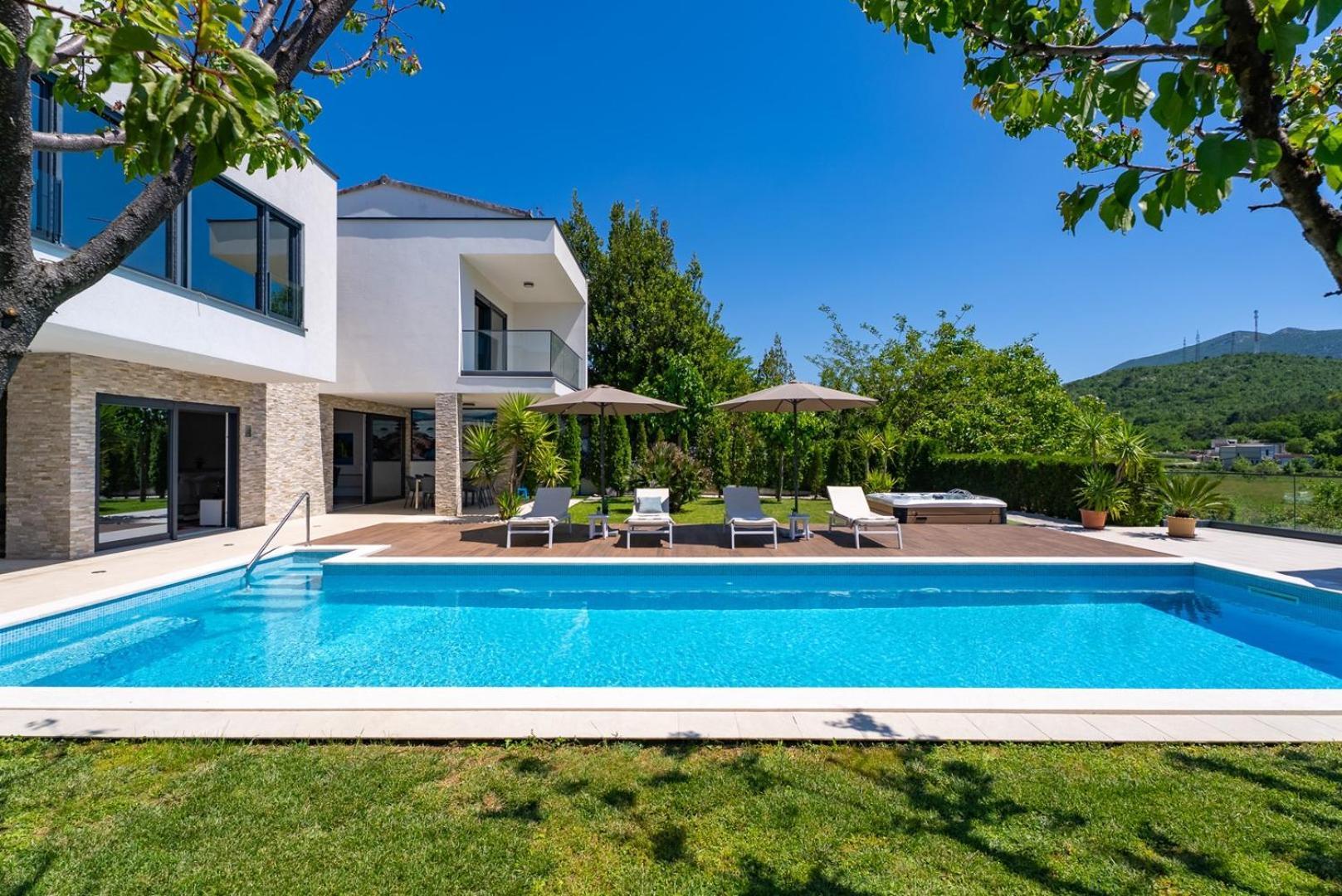 Villa Agava With Heated Pool, Jacuzzi, Sauna, Gym, 4 En-Suite Bedrooms Gata Exteriör bild